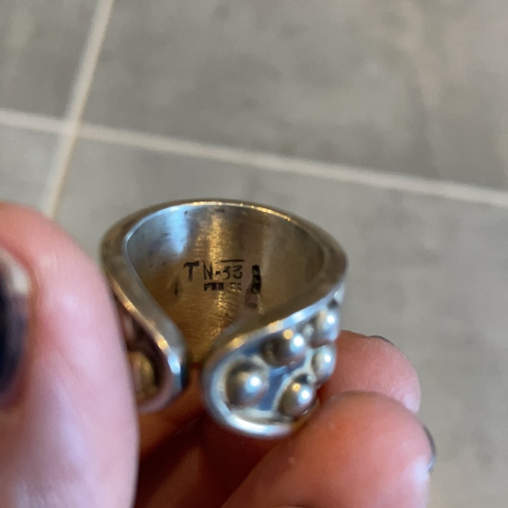 Signed, Stamped and super Awesome Silver cocktail ring. - Picture 3 of 6